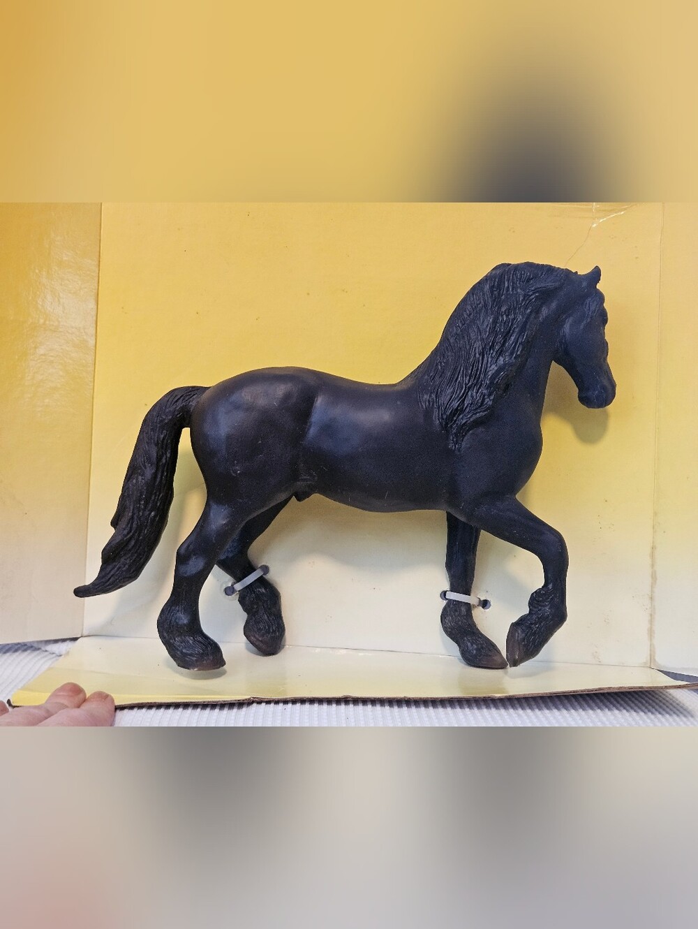Breyer Reeves Black Friesian Model Horse Traditional Scale Right Facing Insert